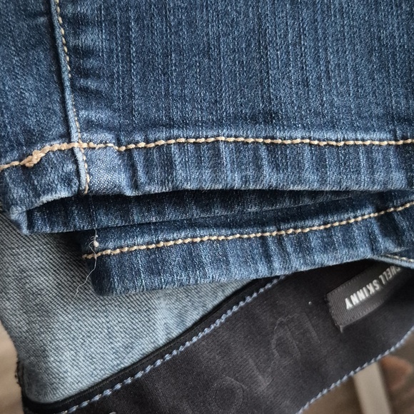 Torrid Bombshell Jeans. - Picture 6 of 6